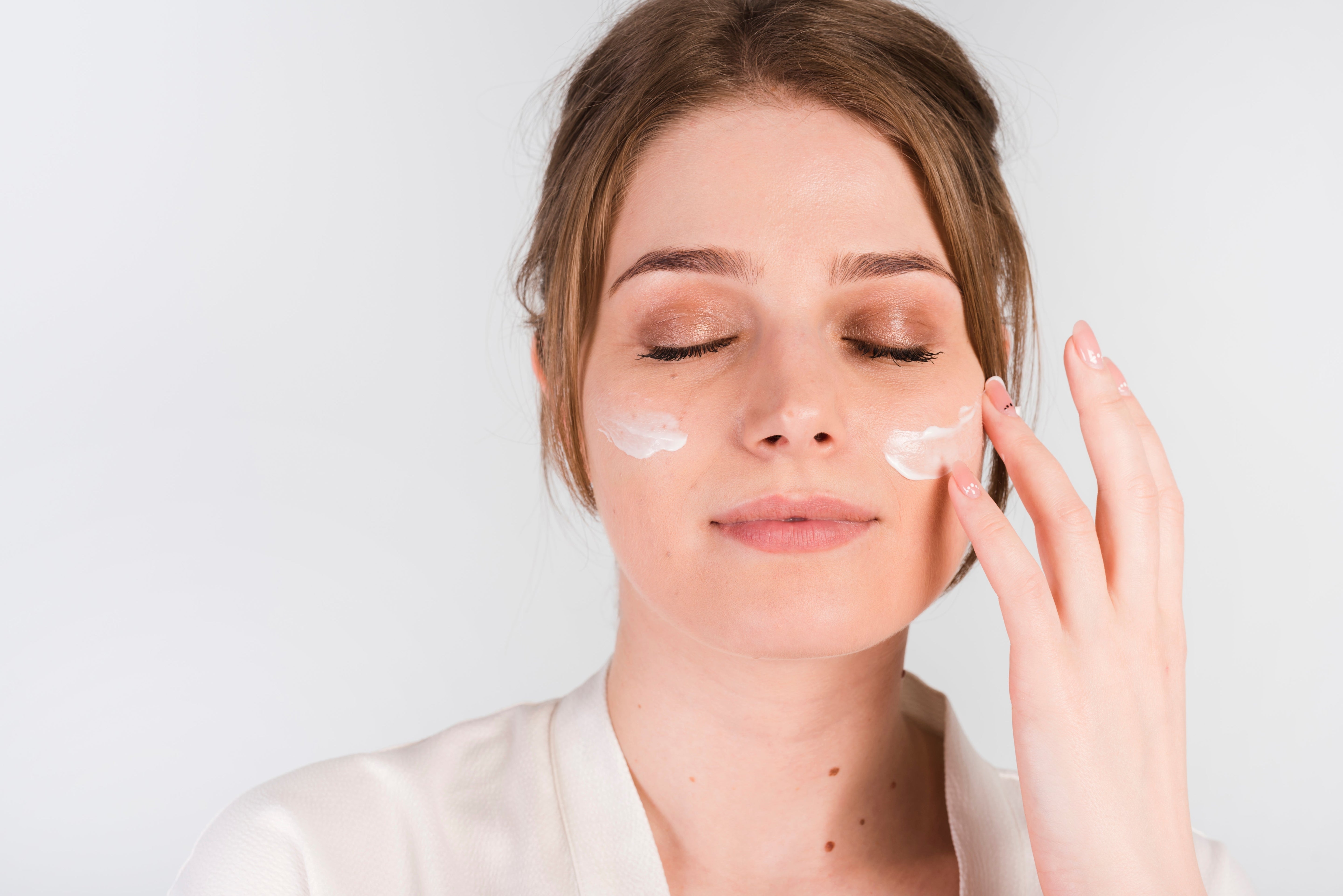 Best Waterproof & Sweatproof Skincare Products for Rainy Season