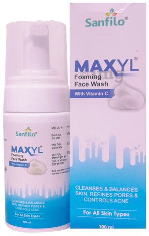 Maxyl Foaming Face Wash with Vitamin C